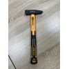 Молоток слесарный 300 гр. INGCO HMH8180300 INDUSTRIAL