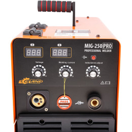 Полуавтомат сварочный MIG-250 PRO**