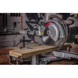 Пила торцовочная CROWN CT15233P